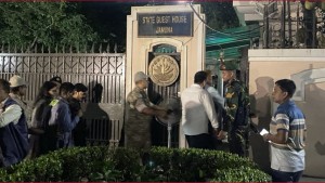 প্রধান উপদেষ্টার সঙ্গে বৈঠক: যমুনায় প্রবেশ করেছে এনসিপি
