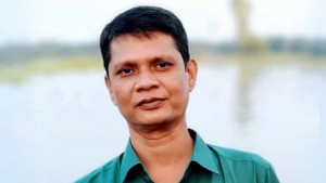 নাটোরে আইনজীবীর ঝুলন্ত মরদেহ উদ্ধার, মৃত্যু নিয়ে রহস্য