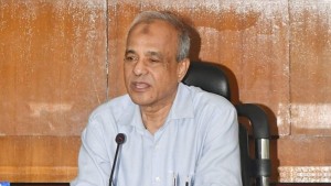 বিমান ভাড়া প্রতিযোগিতার বিষয়,কমালে কমবে সব এয়ারলাইনসেই: স্বরাষ্ট্র উপদেষ্টা
