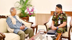 অন্তর্বর্তী সরকারের প্রতি পূর্ণ সহযোগিতার আশ্বাস সেনাপ্রধানের