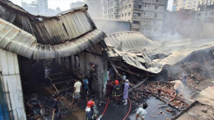 কদমতলী কারখানায় আগুনের ঘটনায় নিহত বেড়ে ৬