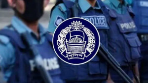 পুলিশের আট সদস্যকে বদলি