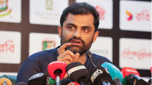 প্রিমিয়ার লিগ আয়োজন নিয়ে মন্তব্য তামিম ইকবালের