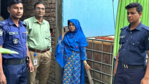 ব্যবসায়ীর বাড়িতে অভিযান, সাড়ে ৫ হাজার লিটার তেল জব্দ