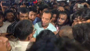 শাহবাগে মুখোমুখি রাকিব-সাদিক কায়েমরা
