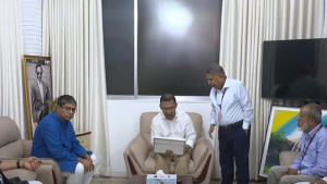 নবনিযুক্ত ১৪ জেলা প্রশাসকের সঙ্গে প্রধানমন্ত্রীর বৈঠক অনুষ্ঠিত