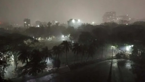 কালবৈশাখীর আশঙ্কায় নৌযান চলাচলে সতর্কতা