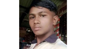 বঙ্গোপসাগরে ডাকাতের গুলিতে কিশোর জেলে নিহত