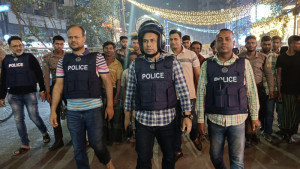 মোহাম্মদপুরে পুলিশের সাঁড়াশি অভিযান