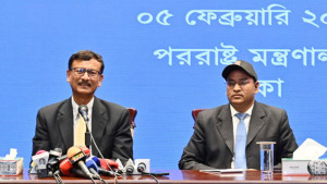 ভিসা ইস্যুতে সিস্টেমের দায় দেখছেন পররাষ্ট্র উপদেষ্টা