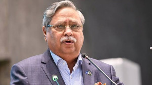 রাষ্ট্রপতির পদত্যেগের ইস্যুতে বিকেল ৫টায় জরুরি সংবাদ সম্মেলন