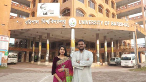 চার বছরের সংসার শেষে অন্যত্র বিয়ে, প্রতারণার অভিযোগে আদালতে যাচ্ছেন স্বামী