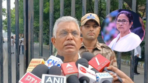 মমতাকে বাংলাদেশে চলে যাওয়ার পরামর্শ দিলীপ ঘোষের