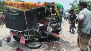 মেহেরপুরে ট্রাক-ইজিবাইক সংঘর্ষে দুই শিশুসহ নিহত ৩