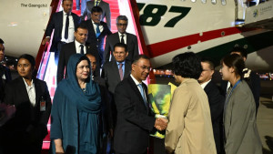 সফর শেষে ঢাকার উদ্দেশ্যে রওনা হলেন প্রধানমন্ত্রী