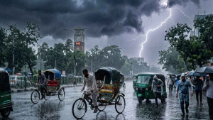 ঢাকায় দুপুরের মধ্যে বজ্রসহ বৃষ্টির আভাস