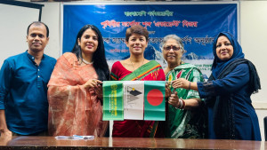 এভারেস্ট জয়ী নিম্নির পতাকা প্রত্যর্পণ, অভিজ্ঞতা তুলে ধরলেন সংবাদ সম্মেলনে