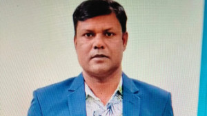 সিরাজগঞ্জে ট্রাকচাপায় পুলিশ কর্মকর্তার নিহত