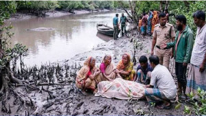 সুন্দরবন সংলগ্ন শেলা নদীতে কুমিরের আক্রমণে নারীর মৃত্যু