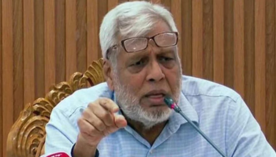 শিক্ষক হিসেবে নতুন অধ্যায় শুরু করলেন সাবেক উপদেষ্টা ফাওজুল কবির খান