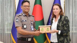 আইজিপির সঙ্গে ফ্রান্সের ডেপুটি হোমল্যান্ড সিকিউরিটি অ্যাটাশের সাক্ষাৎ