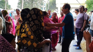 মেহেরপুরে ট্রাক্টরচাপায় ব্যবসায়ী নিহত, আহত ১