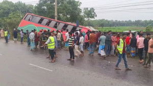 ময়মনসিংহে চতুর্মুখী সংঘর্ষে নিহত নারী