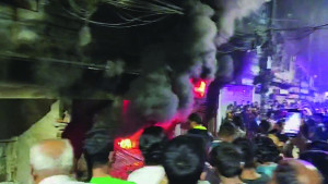 মিরপুরে বেনারসি পল্লীতে মধ্যরাতে অগ্নিকান্ড