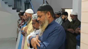 সৌদির সঙ্গে মিল রেখে ধামরাইয়ে ঈদুল আজহা পালন